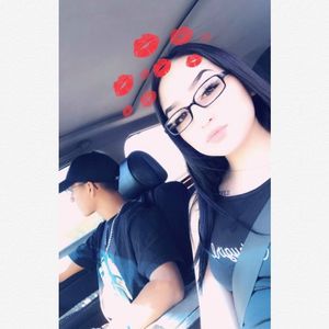 Meet your Posher, Daisy yanira mendoza